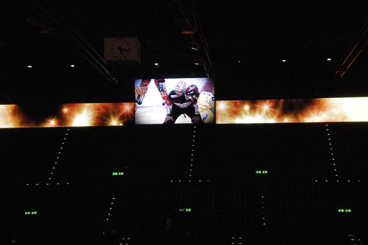 Photo: Hallenstadion