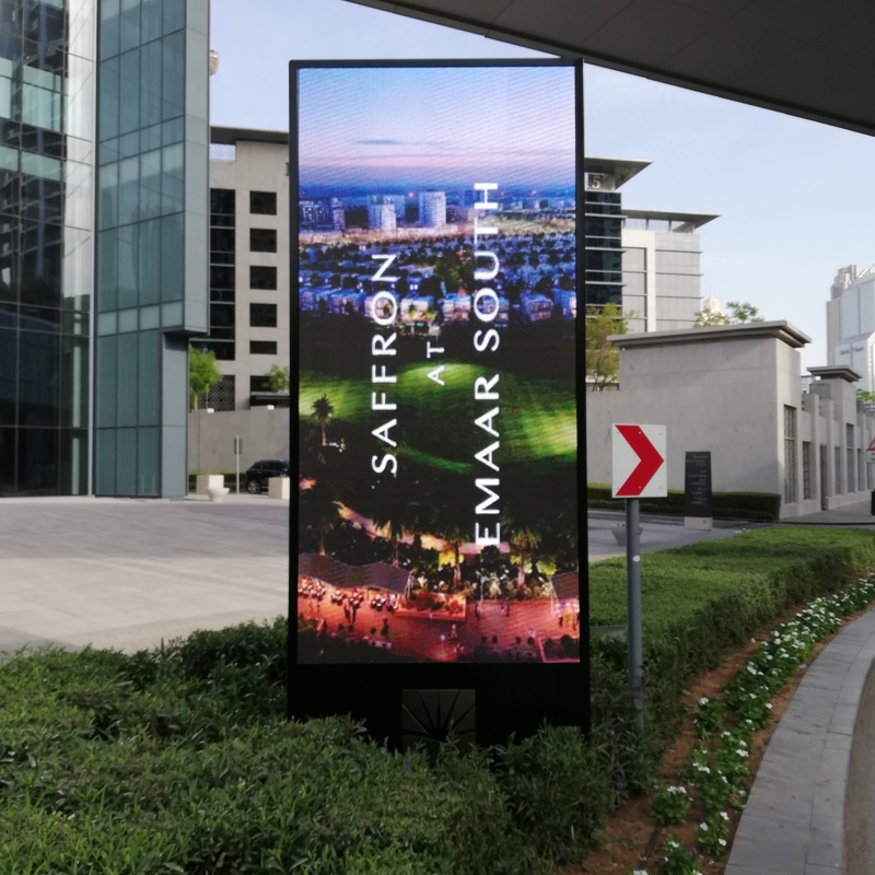 Simple Billboard Frame Outside the Box: Innovative Digital Billboard Frames