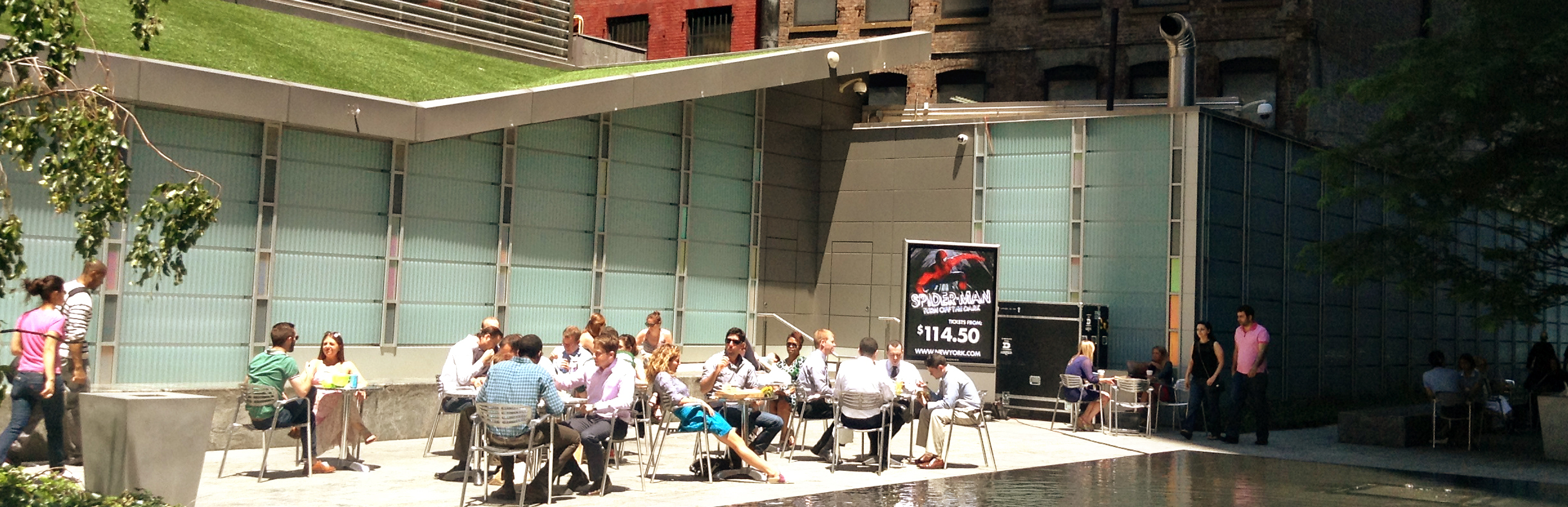 Digital Street Furniture Roadshow Reaches NYC