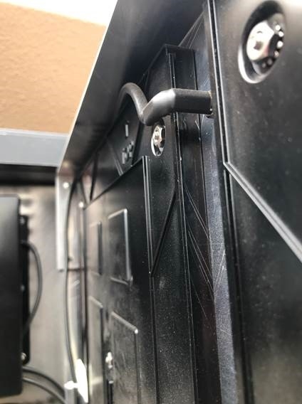 Pinched antenna cable.jpg